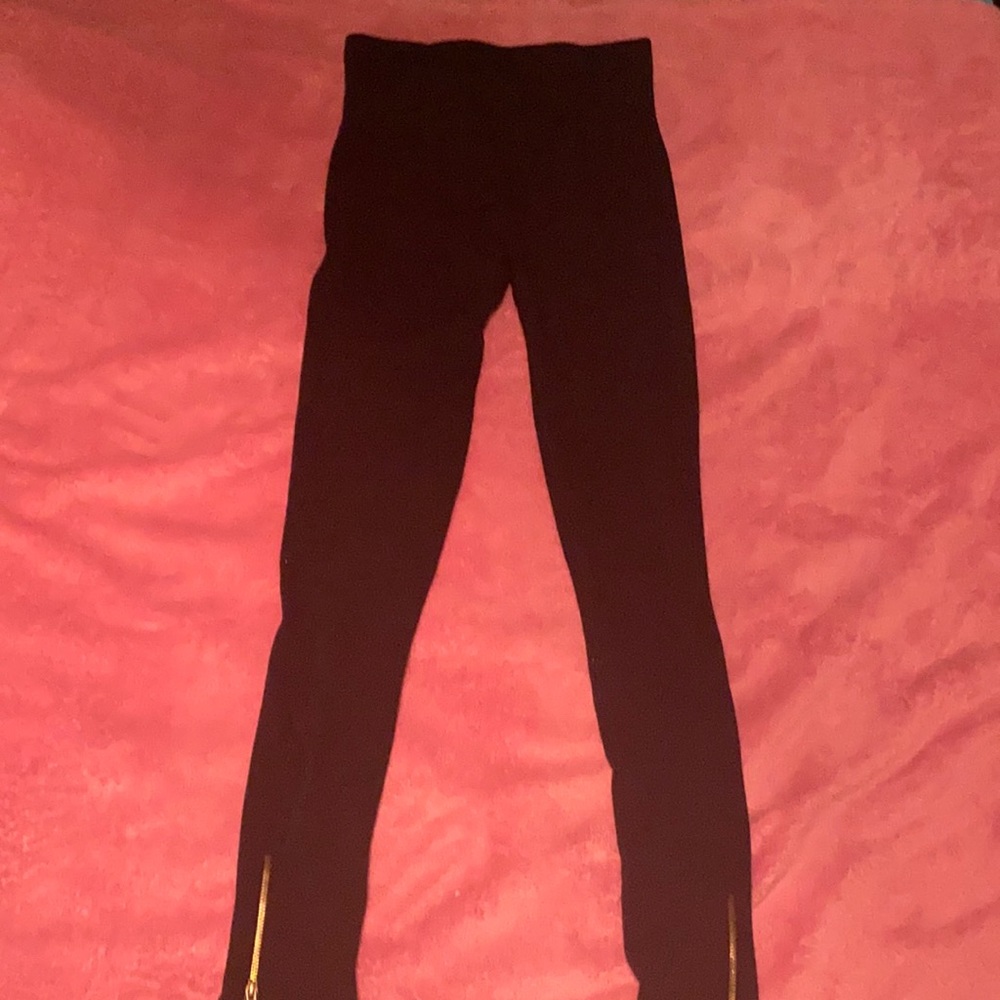 Black leggings